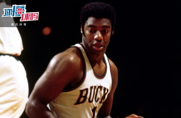 默默出手 默默出手