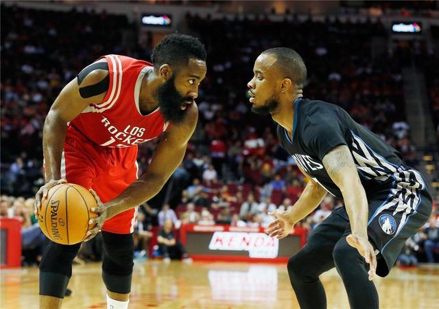 的双重舆论 的双重舆论