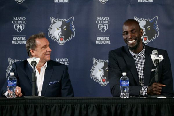 三街牵着走 三街牵着走